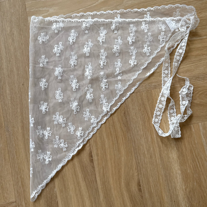MARTA DU CHATEAU - BLONDETØRKLÆDE - ZARIA BA-3507 - WHITE