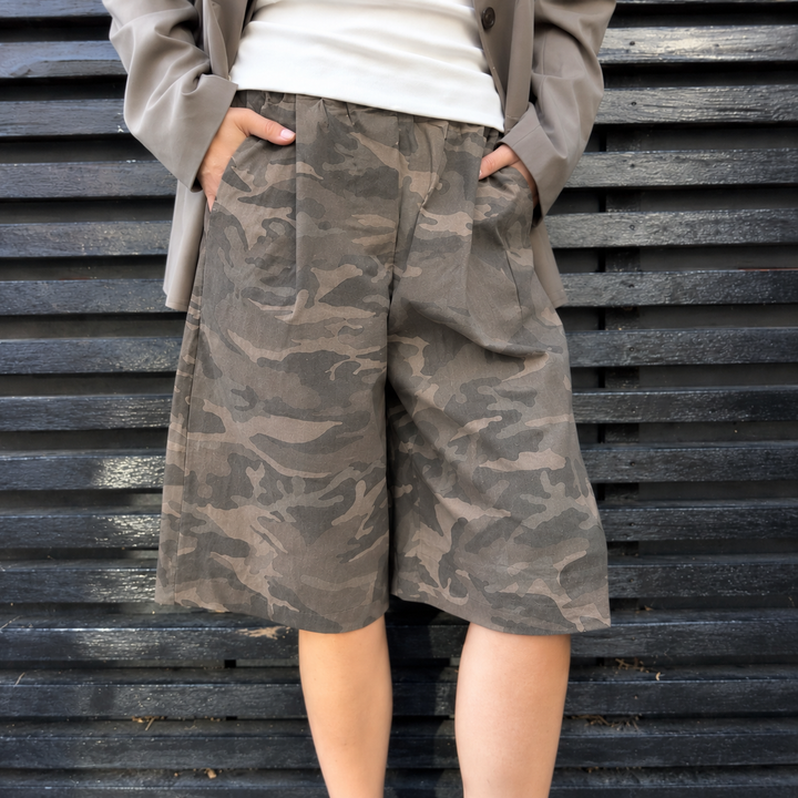 MARTA DU CHATEAU - SHORTS - ZURI -  8807D56 - CHOCOLATE