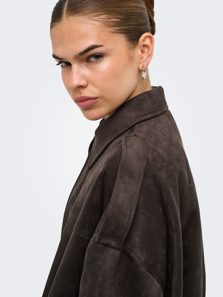 ONLY - BOMBERJAKKE - MOON-STINA FAUX SUEDE 15381024 - CHOCOLADE TORTE