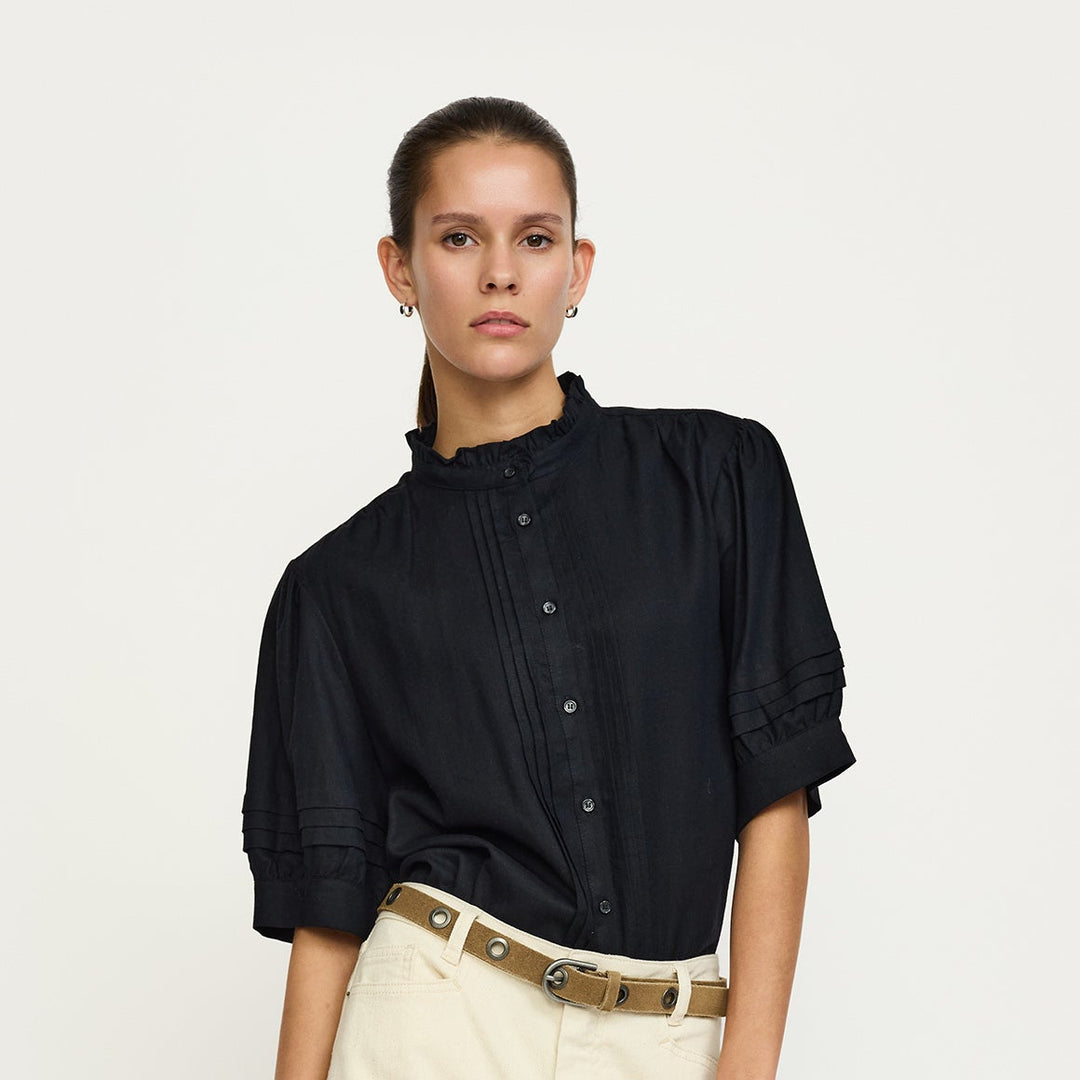 SOFT REBELS - SKJORTE - YINDI FRILL SR226-726 - SORT