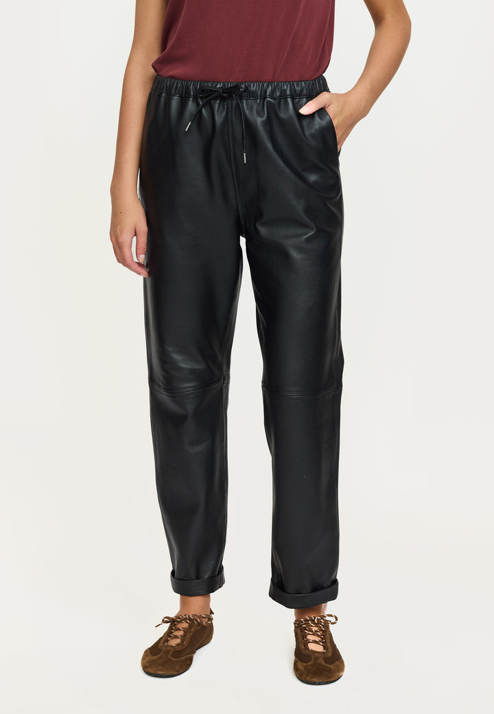 SOFT REBELS - BUKS - NYLAH LEATHER - 526-501 - 011 BLACK
