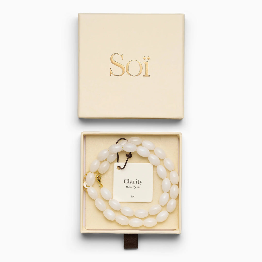 SOÏ - KRYSTAL HALSKÆDE - NOELLE - HVID QUARTZ - 38 CM